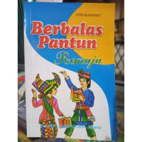Image of berbalas pantun remaja